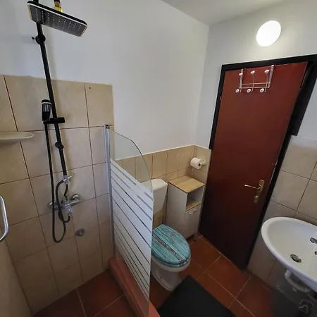 Apartment Bunjo'S Beach House Trogir Exterior photo